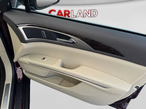 Used 2013 Lincoln MKZ Hybrid FWD image 23