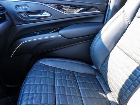 Used 2023 Cadillac Escalade V image 31