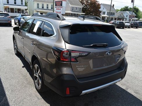 Used 2022 Subaru Outback Limited AWD/4WD image 6