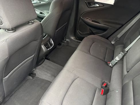 Used 2019 Chevrolet Malibu LT image 4