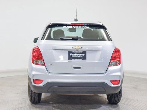 Used 2021 Chevrolet Trax LS image 10