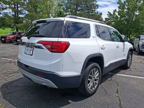 Used 2017 GMC Acadia SLE FWD image 17