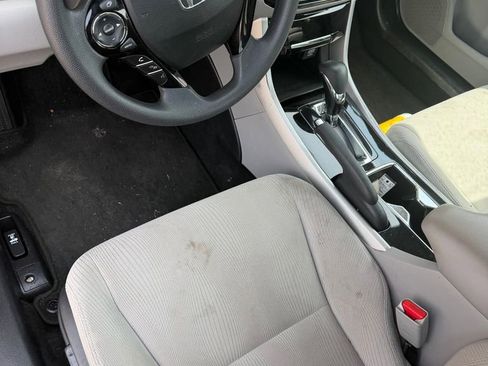 Used 2017 Honda Accord EX image 7