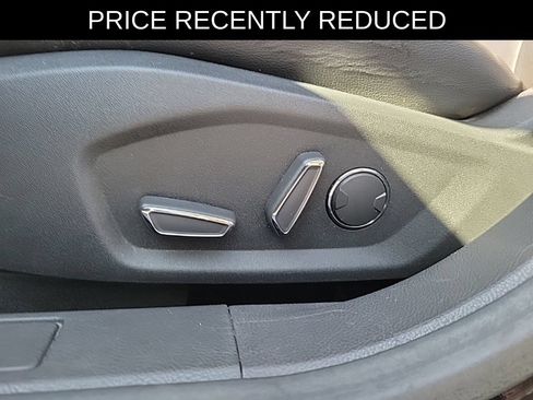 Used 2016 Ford Fusion SE w/ Equipment Group 202A FWD image 16