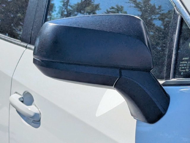 Used 2025 Toyota RAV4 LE AWD/4WD image 11