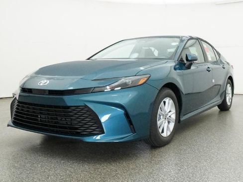 New 2026 Toyota Camry LE FWD image 28