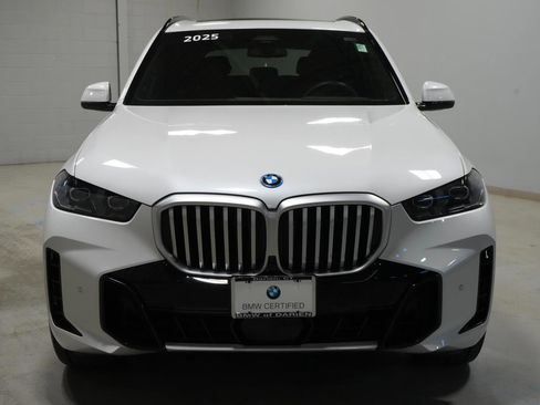 Certified 2025 BMW X5 xDrive50e w/ M Sport Package image 11