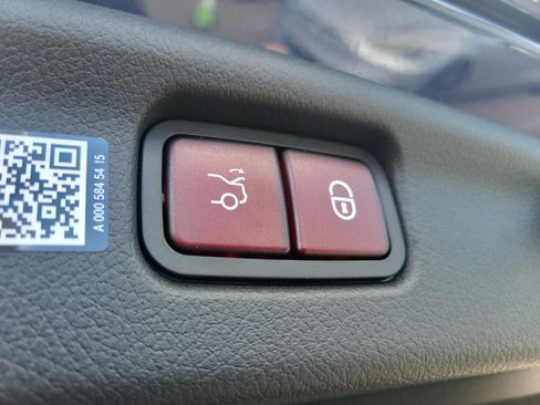 New 2026 Mercedes-Benz C 43 AMG 4MATIC Sedan image 11