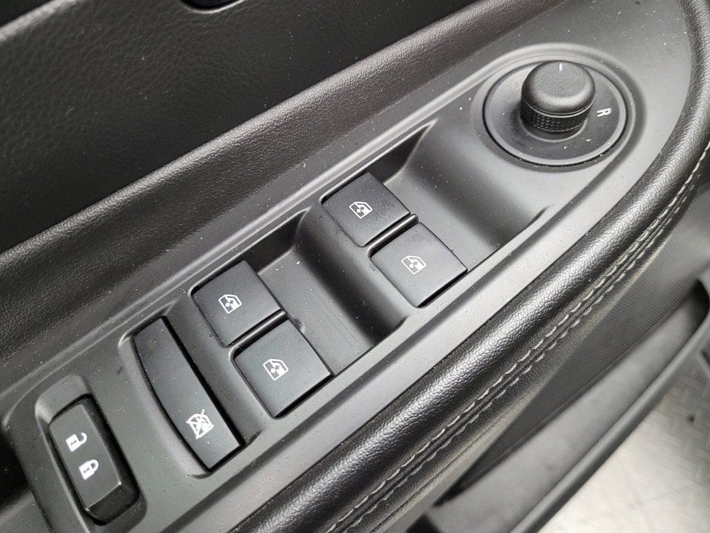 Used 2020 Buick Encore Preferred FWD image 27