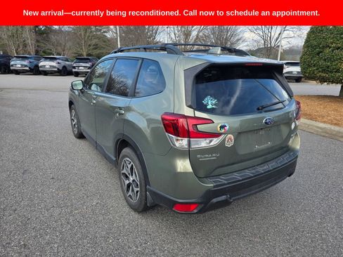 Used 2019 Subaru Forester Premium image 3