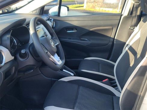 Certified 2021 Nissan Versa SV image 10