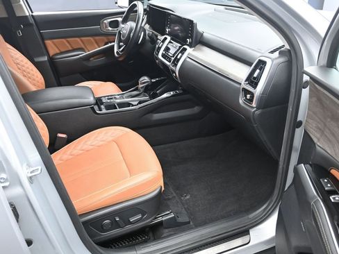 Used 2022 Kia Sorento SX Prestige w/ Rust Color Package image 31