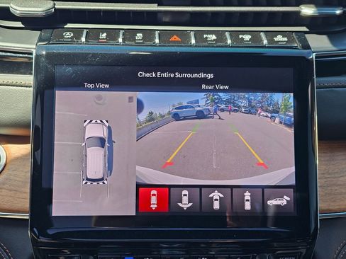 Used 2025 Jeep Grand Cherokee L Summit AWD/4WD image 34