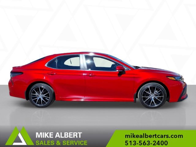 Used 2024 Toyota Camry SE FWD image 8