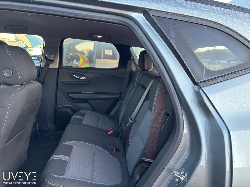 Used 2025 Chevrolet Blazer LT w/ Convenience Package FWD image 15