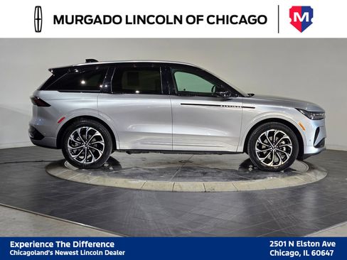 Used 2024 Lincoln Nautilus Reserve w/ Equipment Group 202A image 9