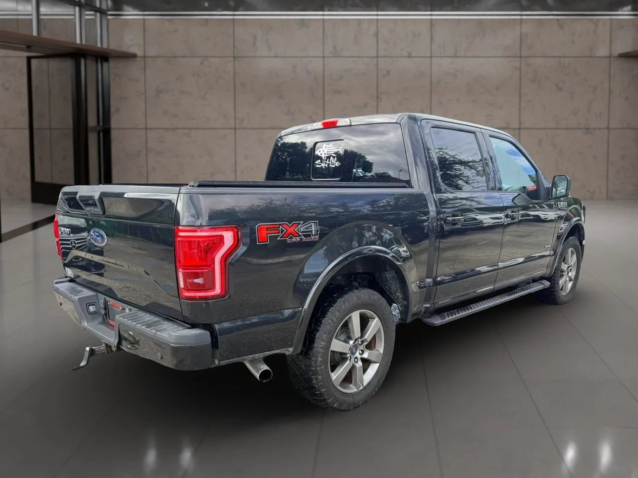 Used 2015 Ford F150 XLT w/ Equipment Group 302A Luxury AWD/4WD image 3