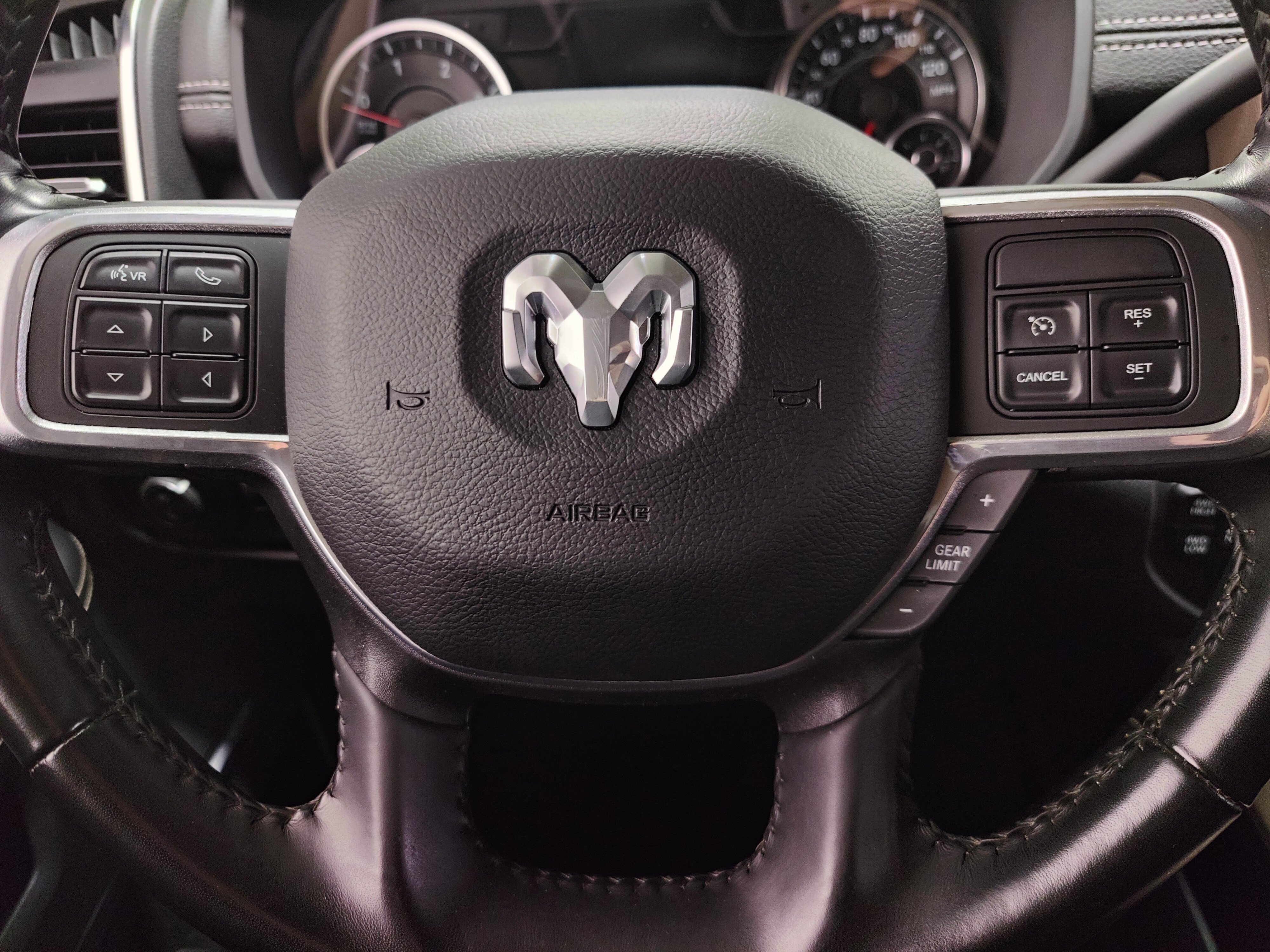 Used 2022 RAM 2500 Laramie AWD/4WD image 28
