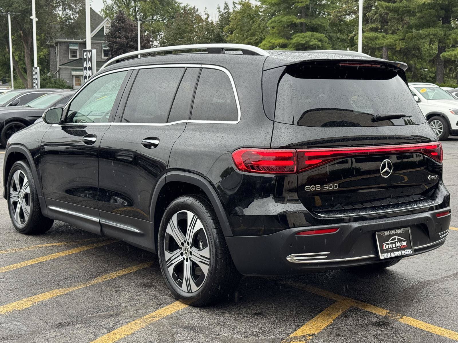 Used 2024 Mercedes-Benz EQB 300 4MATIC w/ Winter Package image 4
