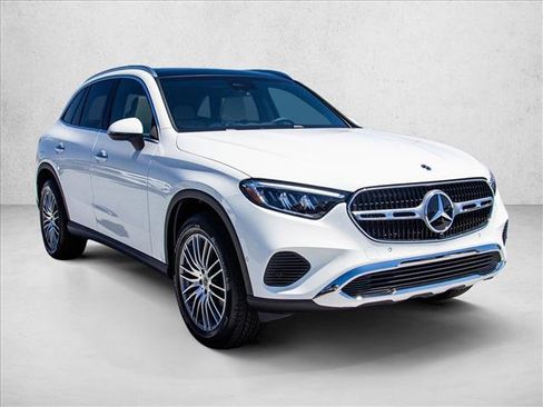 New 2026 Mercedes-Benz GLC 300 4MATIC image 3