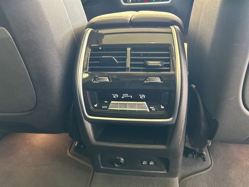 Used 2025 BMW X7 xDrive40i image 31