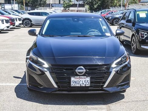 Used 2024 Nissan Altima 2.5 SV FWD image 3