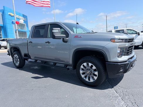 New 2026 Chevrolet Silverado 2500 Custom w/ Custom Value Package AWD/4WD image 2