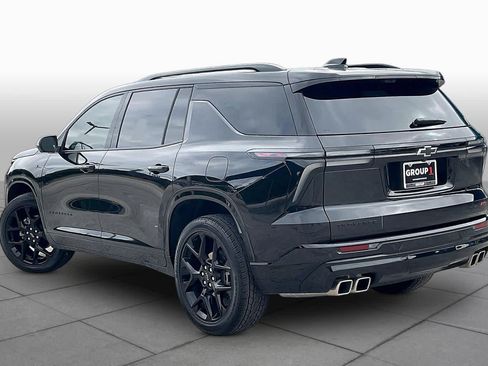 Used 2025 Chevrolet Traverse RS w/ LPO, Floor Liner Package FWD image 12