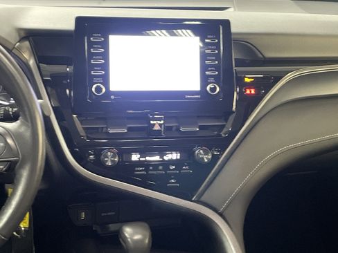 Certified 2024 Toyota Camry SE image 31