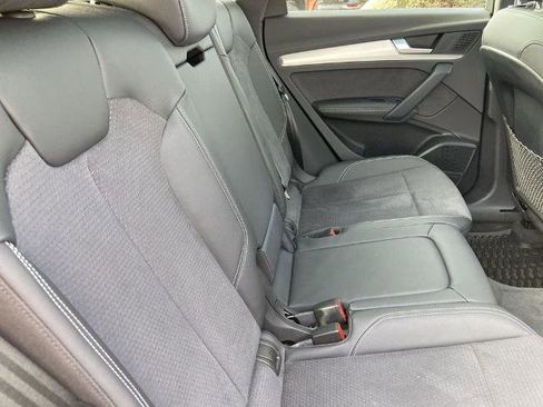Used 2024 Audi Q5 e Premium Plus image 23