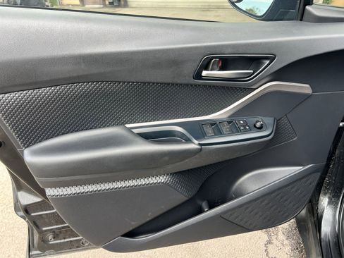 Used 2021 Toyota C-HR LE FWD image 19