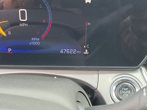 Used 2025 Chevrolet Trax LT image 25