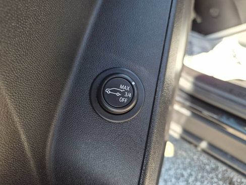 Used 2024 Chevrolet Equinox LT FWD image 15