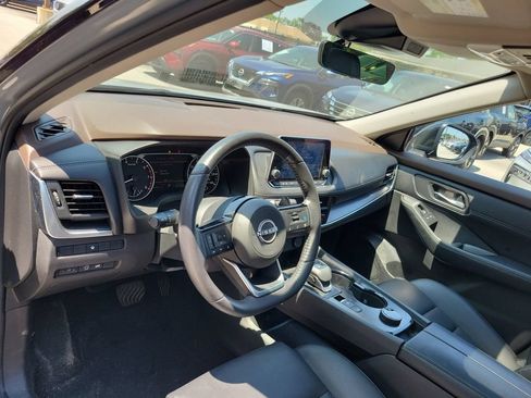 Used 2023 Nissan Rogue SV w/ SV Premium B Package AWD/4WD image 18