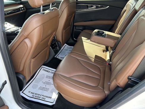 Certified 2022 Lincoln Nautilus Reserve AWD/4WD image 17