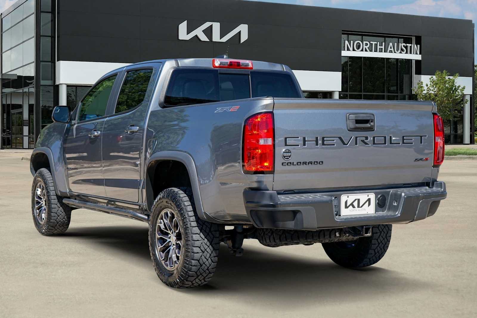 Used 2022 Chevrolet Colorado ZR2 AWD/4WD image 4