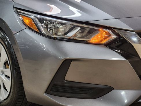 Used 2020 Nissan Sentra S FWD image 13