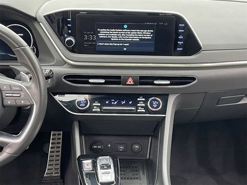 Used 2023 Hyundai Sonata SEL Plus image 16