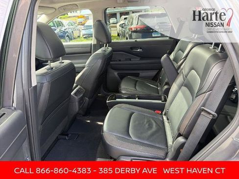 Certified 2023 Nissan Pathfinder SL w/ SL Premium Package AWD/4WD image 19