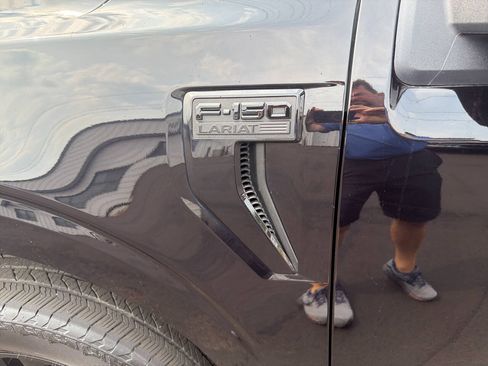 Used 2025 Ford F150 Lariat AWD/4WD image 15