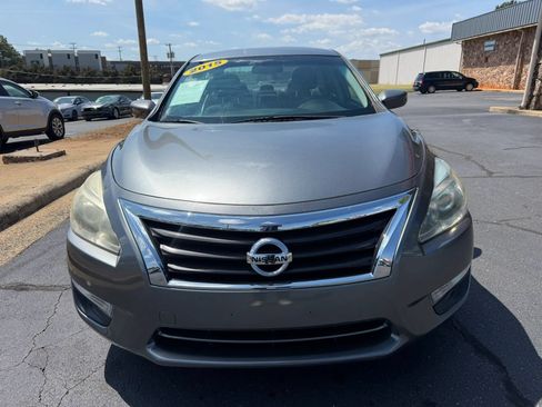 Used 2015 Nissan Altima 2.5 S w/ Power Driver Seat Package FWD image 2