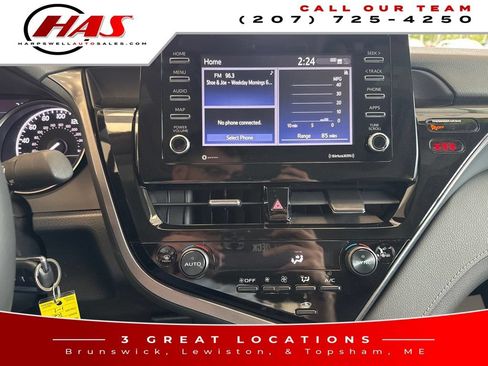Used 2024 Toyota Camry SE w/ Cold Weather Package AWD/4WD image 15
