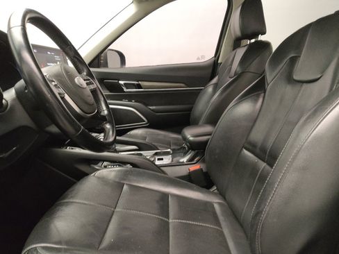 Used 2020 Kia Telluride EX w/ EX Premium Package image 17