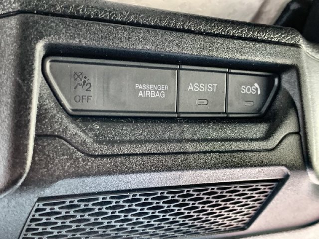 Used 2024 Jeep Gladiator Mojave w/ Safety Group AWD/4WD image 31