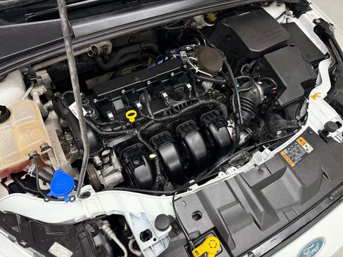 Used 2015 Ford Focus SE image 50