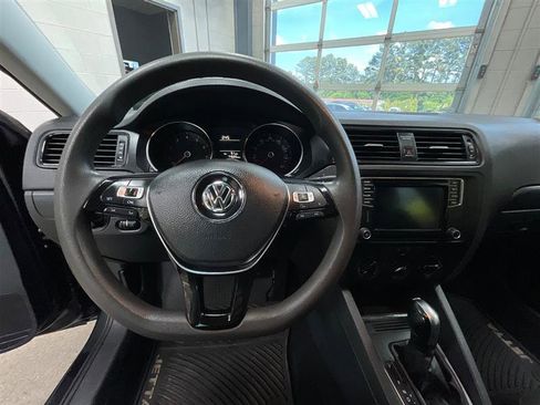 Used 2016 Volkswagen Jetta S FWD image 14