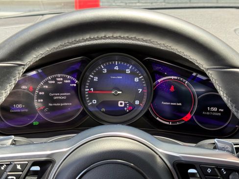 Used 2020 Porsche Cayenne AWD/4WD image 29