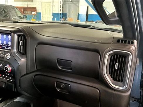 Used 2019 GMC Sierra 1500 AT4 w/ AT4 Premium Package AWD/4WD image 16