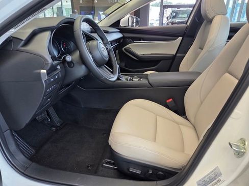 New 2026 MAZDA MAZDA3 2.5 S Sedan w/ Preferred Pkg image 3
