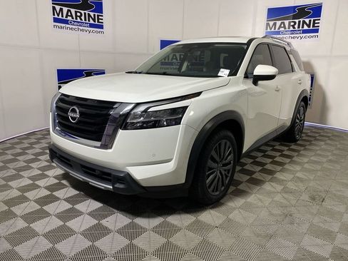 Used 2024 Nissan Pathfinder SL w/ SL Premium Package AWD/4WD image 11